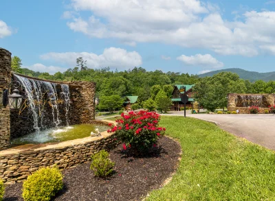 NOW thru DECEMBER | 10% off 2+ nights | Smoky Cove Resort NOW thru DECEMBER | 10% off 2+ nights | Smoky Cove Resort