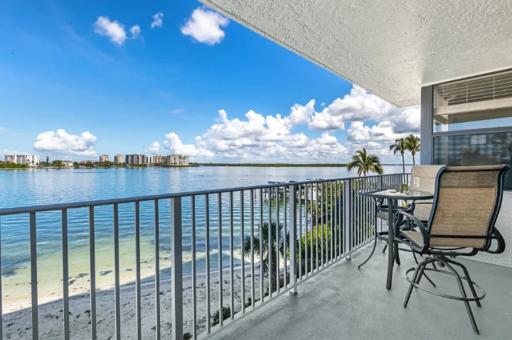 Lovers Key Beach Club | Distinctive Beach Rentals | A VTrips Experience Lovers Key Beach Club | Distinctive Beach Rentals | A VTrips Experience