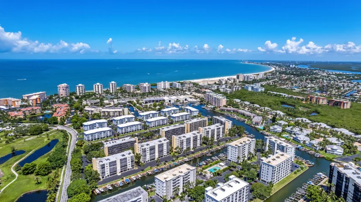 Casa Marina | Distinctive Beach Rentals | A VTrips Experience Casa Marina | Distinctive Beach Rentals | A VTrips Experience