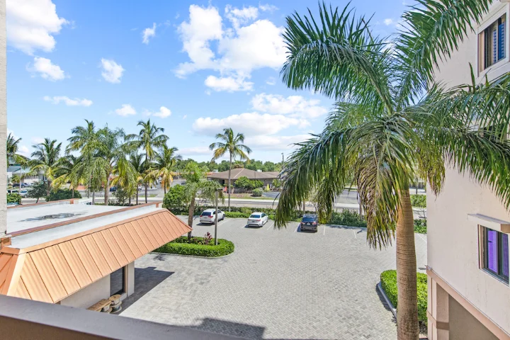 Caper Beach Club | Distinctive Beach Rentals | A VTrips Experience Caper Beach Club | Distinctive Beach Rentals | A VTrips Experience