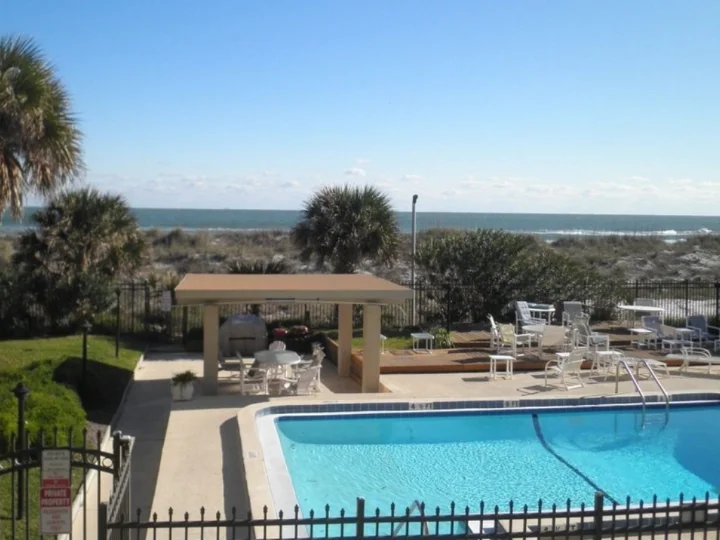 Beachcomber | Jacksonville Beach | Distinctive Beach Rentals Beachcomber | Jacksonville Beach | Distinctive Beach Rentals