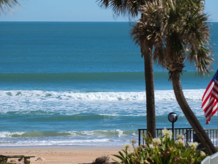 The Bent Palm Club | Ormond Beach | Distinctive Beach Rentals The Bent Palm Club | Ormond Beach | Distinctive Beach Rentals