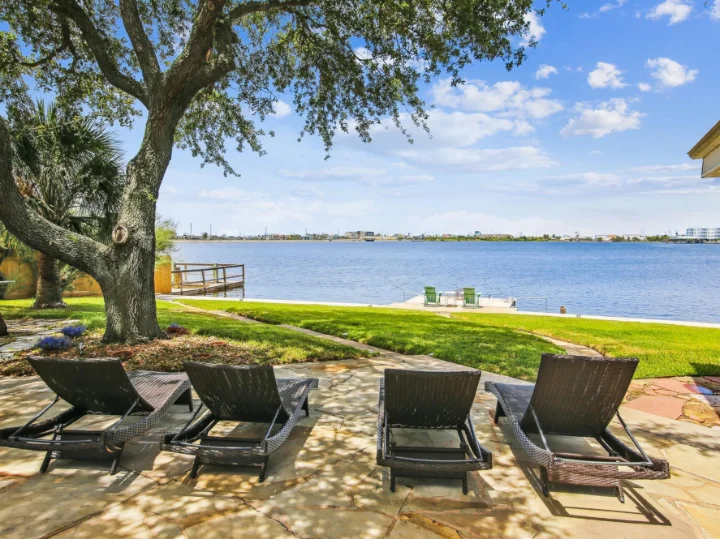 Luxury Vacation Rentals | Ryson Vacation Rentals Luxury Vacation Rentals | Ryson Vacation Rentals