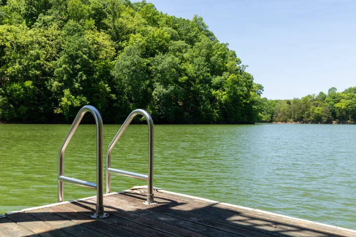 Lake Vacation Rentals by VTrips | A VTrips Experience Lake Vacation Rentals by VTrips | A VTrips Experience