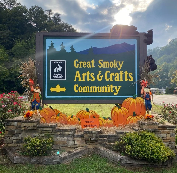 Arts & Crafts | Cabin Rentals | Jackson Mountain Rentals Arts & Crafts | Cabin Rentals | Jackson Mountain Rentals
