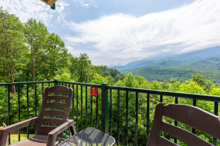 Deer Ridge Mountain Resort | Gatlinburg Vacation Rentals | Mountain Views Deer Ridge Mountain Resort | Gatlinburg Vacation Rentals | Mountain Views