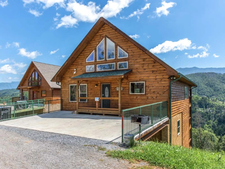 Downtown Gatlinburg Cabins | Jackson Mountain Rentals | A VTrips Experience Downtown Gatlinburg Cabins | Jackson Mountain Rentals | A VTrips Experience