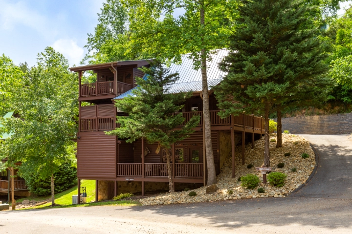 Alpine Mountain Village | Jackson Mountain Rentals | A VTrips Experience Alpine Mountain Village | Jackson Mountain Rentals | A VTrips Experience