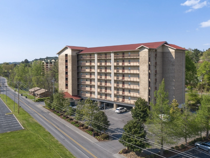 Cedar Lodge Resort | Pigeon Forge Vacation Rentals | River Views Cedar Lodge Resort | Pigeon Forge Vacation Rentals | River Views