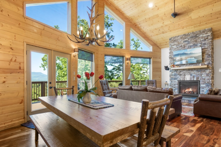 Gorgeous, Comfortable Vacation Cabins by VTrips | A VTrips Experience Gorgeous, Comfortable Vacation Cabins by VTrips | A VTrips Experience