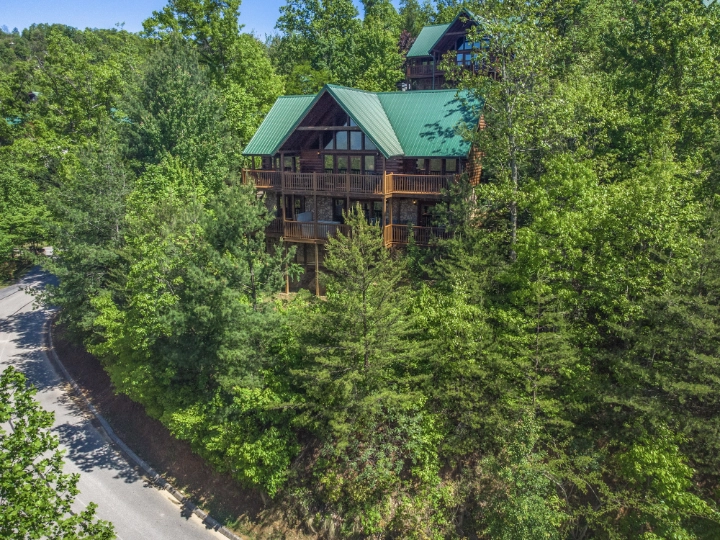 Gorgeous, Comfortable Vacation Cabins by VTrips | A VTrips Experience Gorgeous, Comfortable Vacation Cabins by VTrips | A VTrips Experience