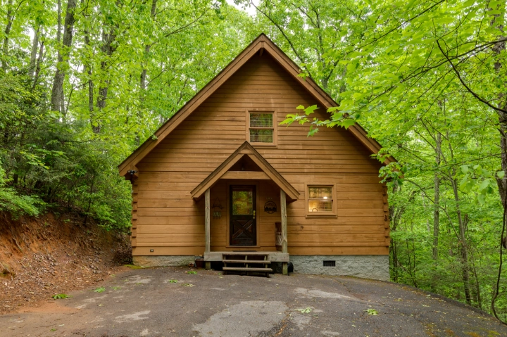 Gorgeous, Comfortable Vacation Cabins by VTrips | A VTrips Experience Gorgeous, Comfortable Vacation Cabins by VTrips | A VTrips Experience