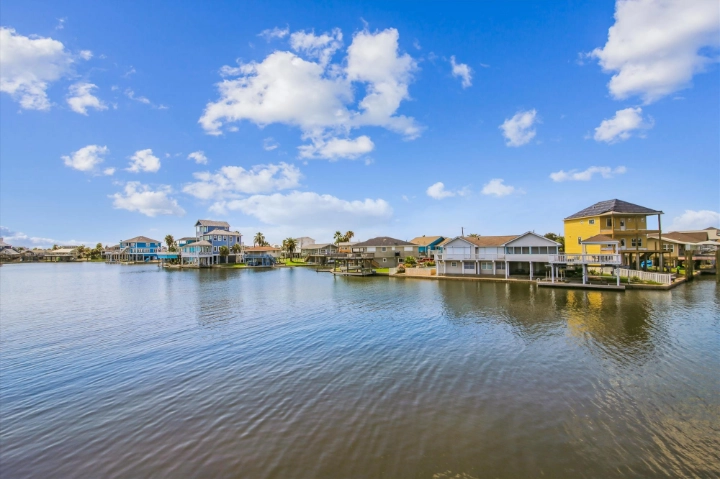 Jamaica Beach | Texas Vacation Rentals by VTrips Jamaica Beach | Texas Vacation Rentals by VTrips