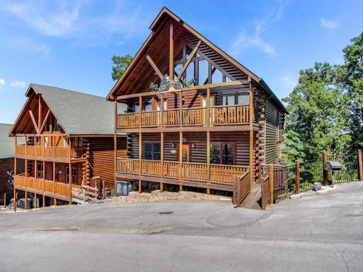 Black Bear Ridge | Jackson Mountain Rentals | A VTrips Experience Black Bear Ridge | Jackson Mountain Rentals | A VTrips Experience