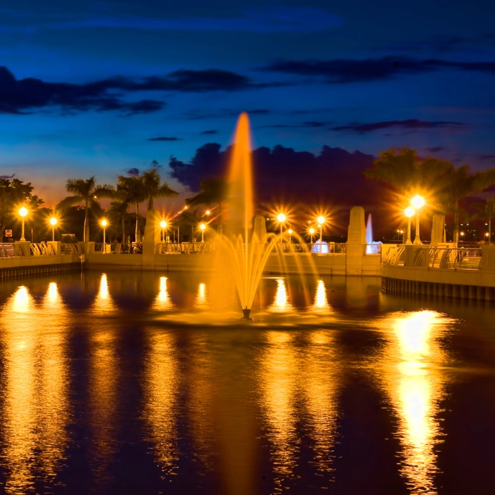 Discover Fort Myers | Distinctive Beach Rentals | City of Palms Discover Fort Myers | Distinctive Beach Rentals | City of Palms