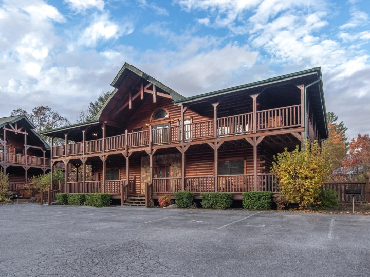 Hemlock Hills | Jackson Mountain Rentals | A VTrips Experience Hemlock Hills | Jackson Mountain Rentals | A VTrips Experience